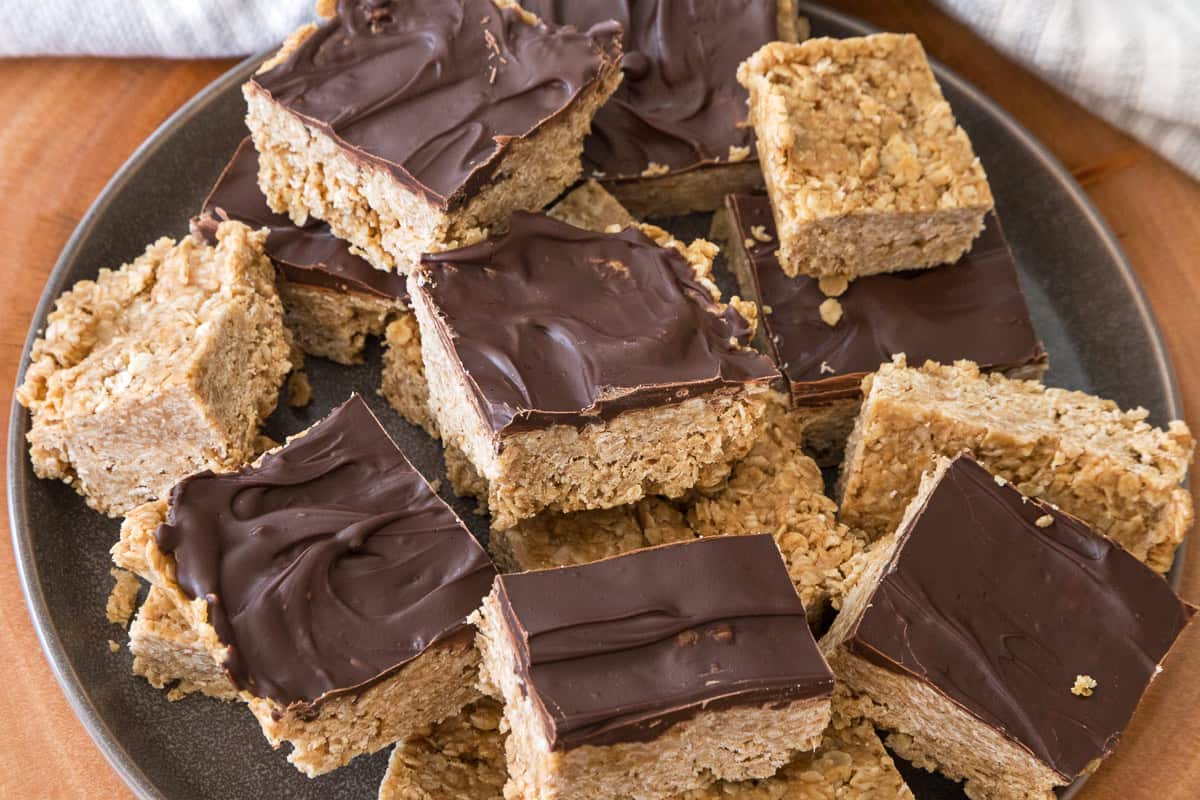A plate of peanut butter bars.