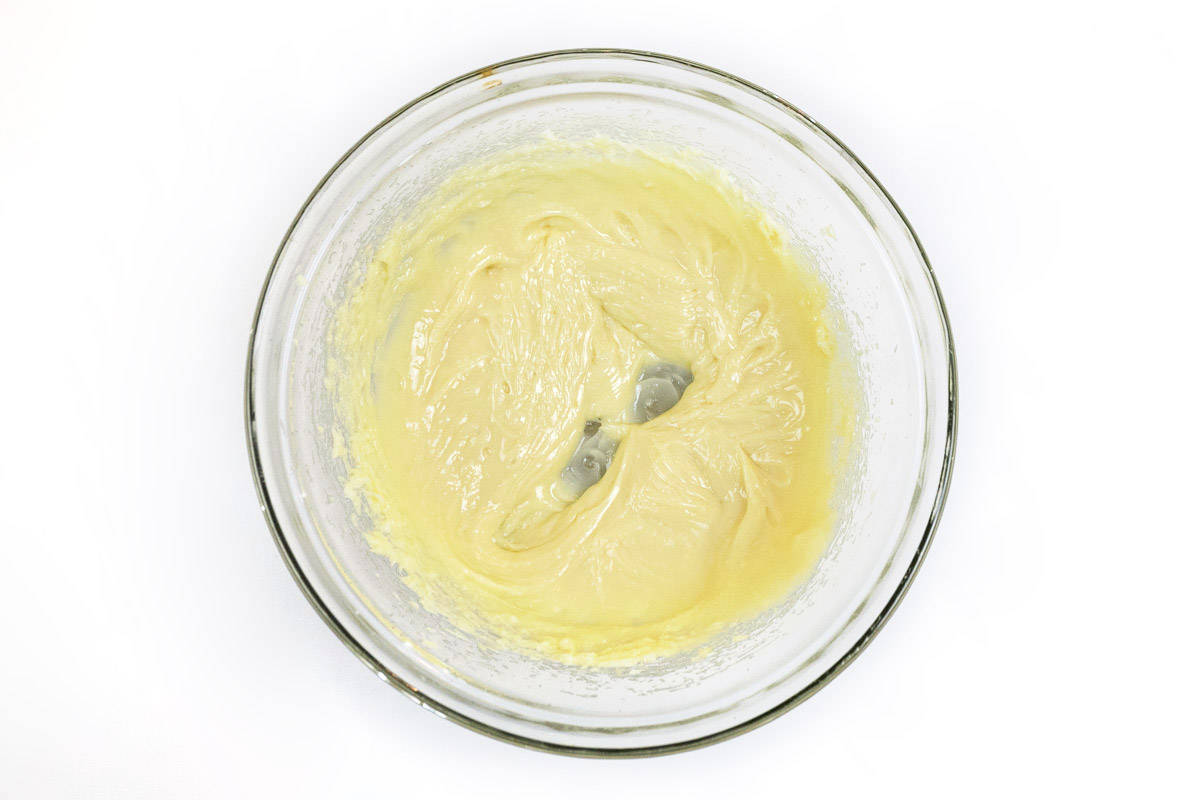 Mix the melted white chocolate together with the softened butter.