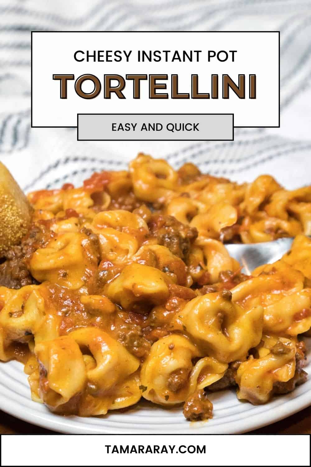 Cheesy Instant Pot tortellini on a plate.