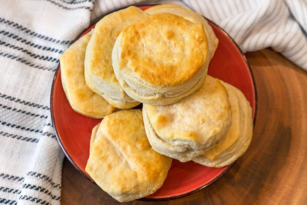 Biscuits cooked in the air fryer on a plate.