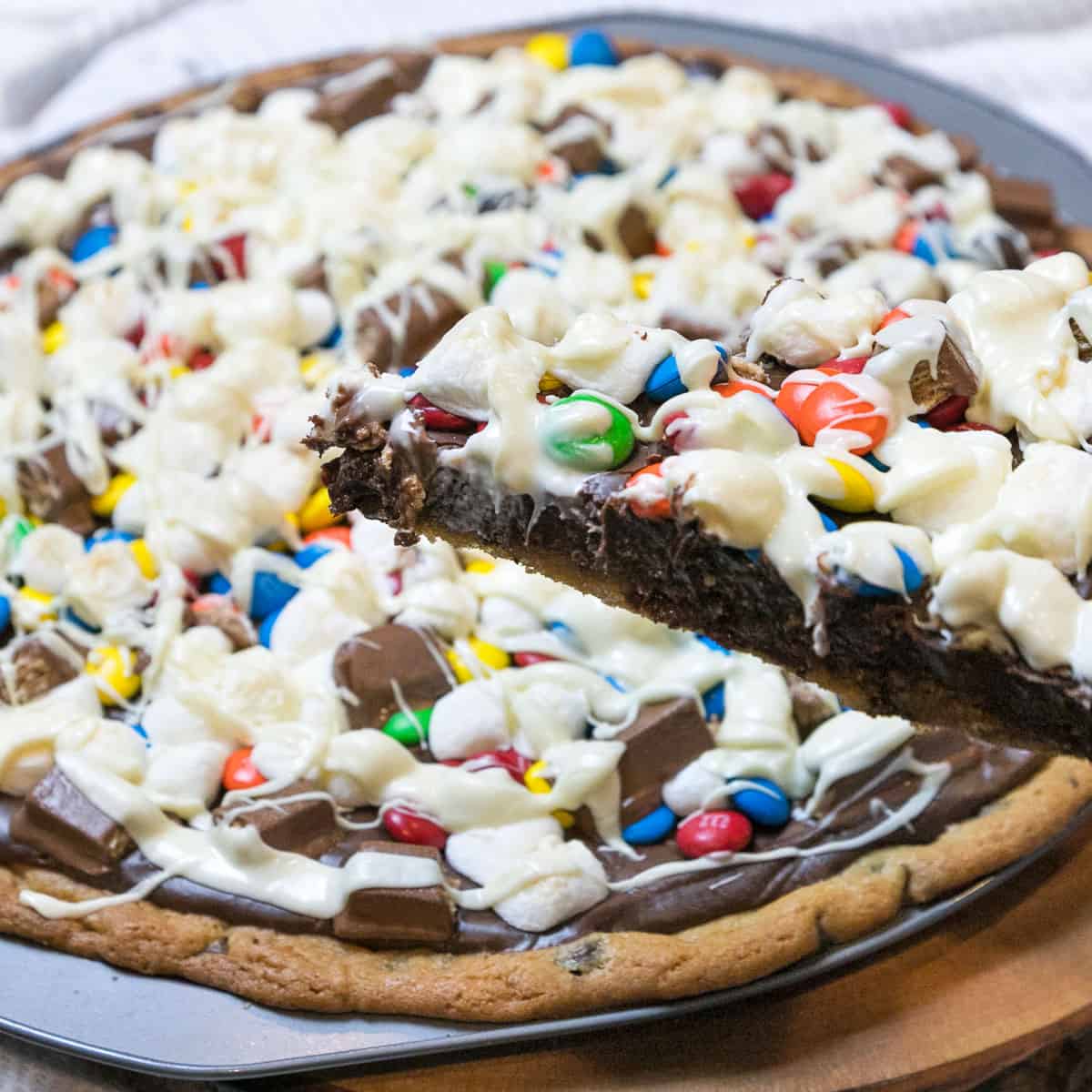 Cookie Pizza (Loaded Chocolate Chip)