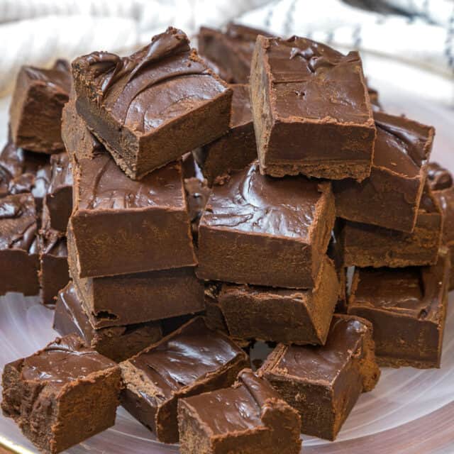 Easy Dark Chocolate Fudge Recipe Tamara Ray   Dark Chocolate Fudge Featured 640x640 