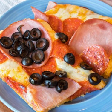 Pizza Recipe with Cheddar Cheese