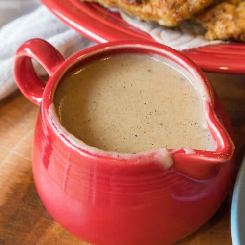 Southern Country Gravy Tamara Ray   Southern Country Gravy Recipe Featured 500x500 