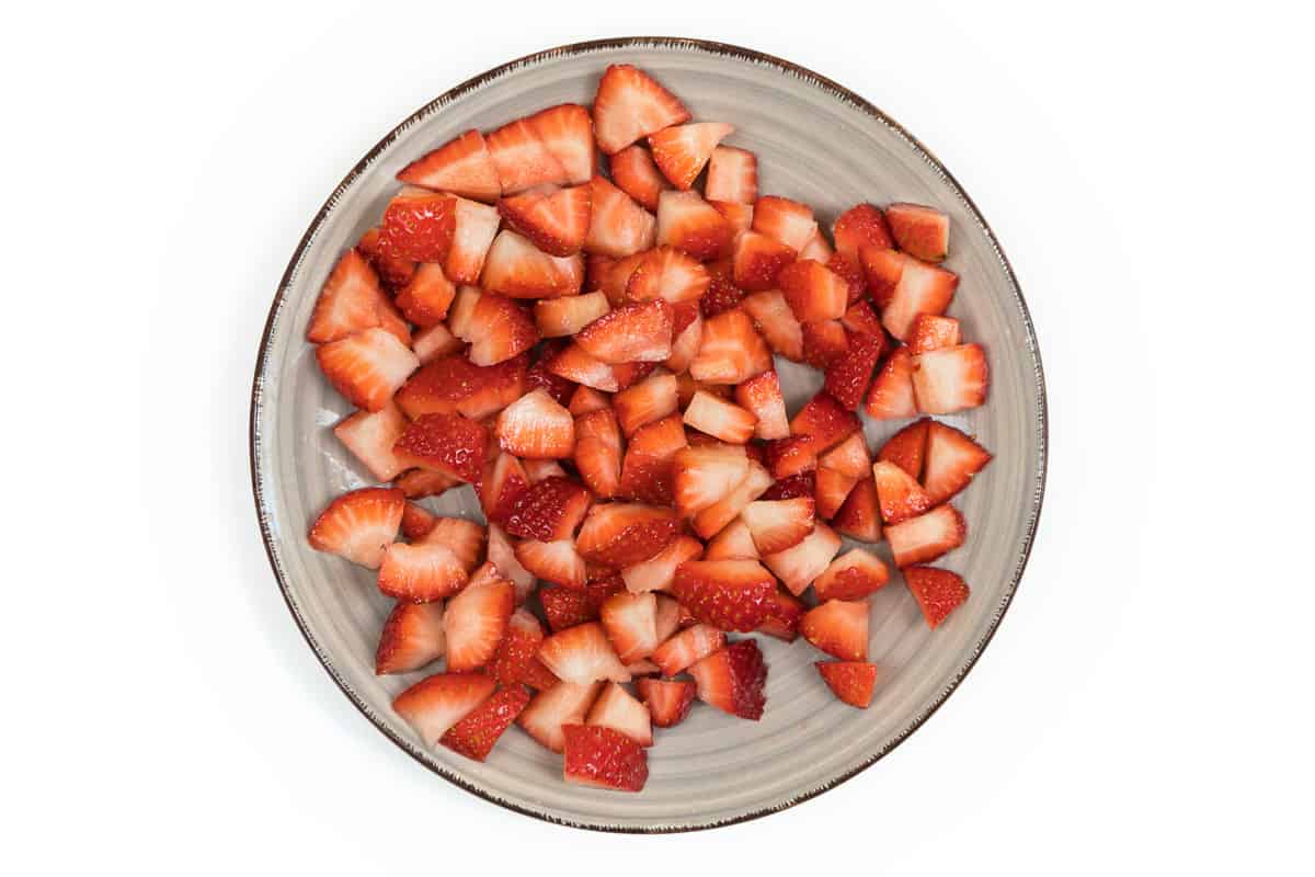 Cut strawberries.