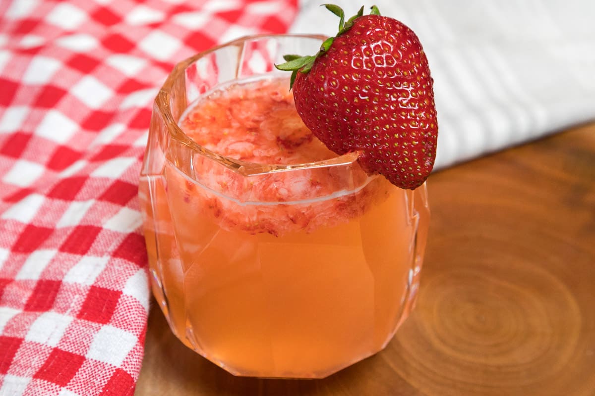 Strawberry lemonade in a glass.