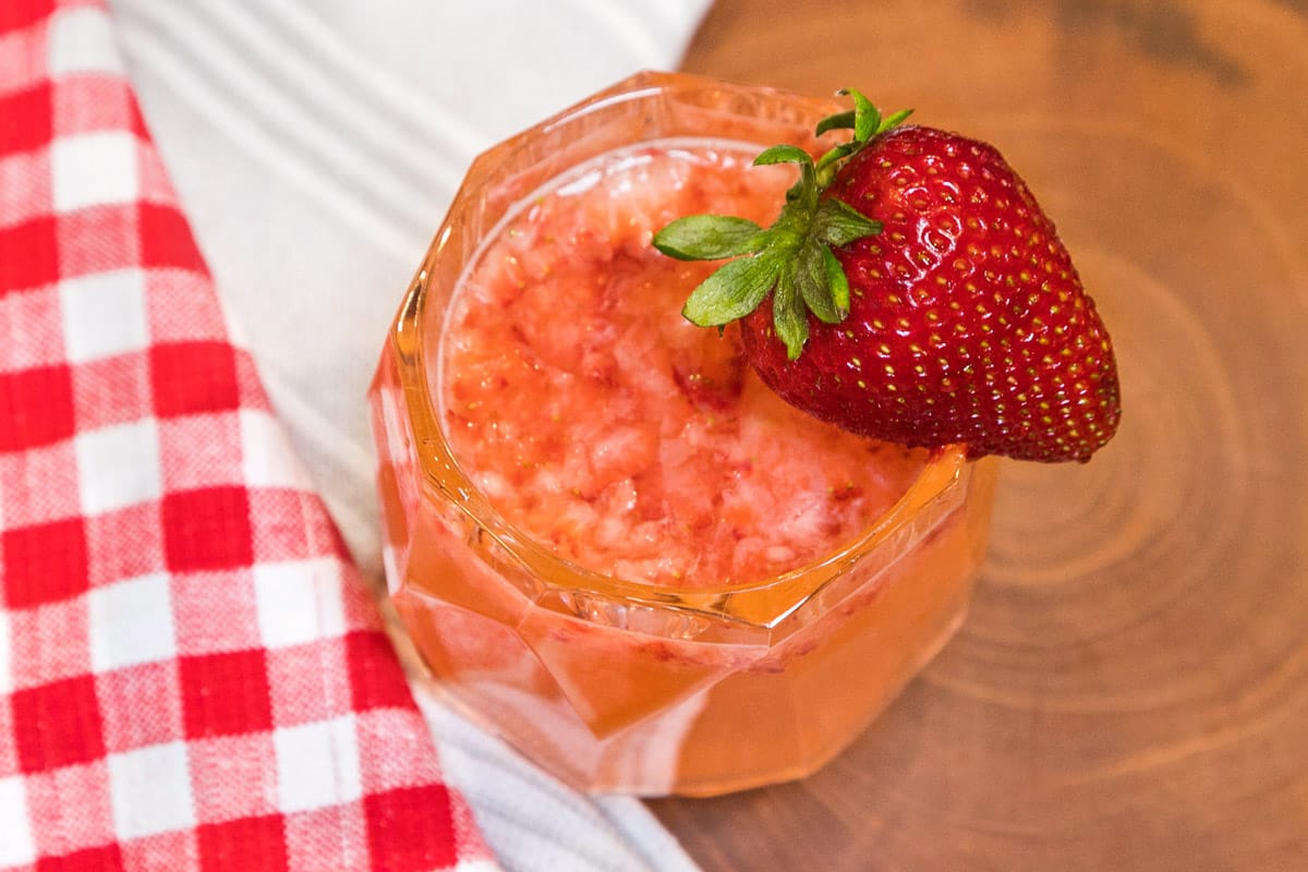 Strawberry lemonade in a glass.